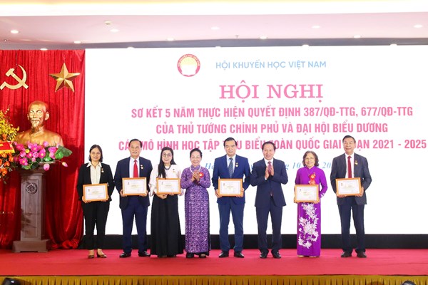 Biểu dương các mô hình học tập tiêu biểu toàn quốc giai đoạn 2021-2025