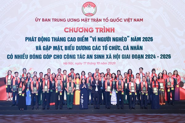 “Đại đoàn kết - Lan tỏa tình dân tộc, nghĩa đồng bào”: Trên 366 tỷ đồng đăng ký ủng hộ hỗ trợ người nghèo