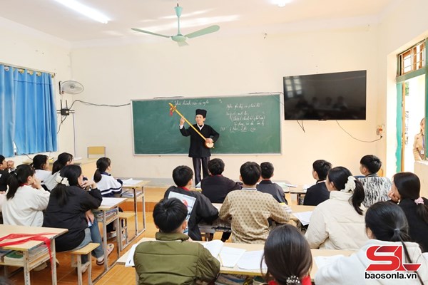 Sơn La: Giữ trọn hồn then bên dòng Đà Giang