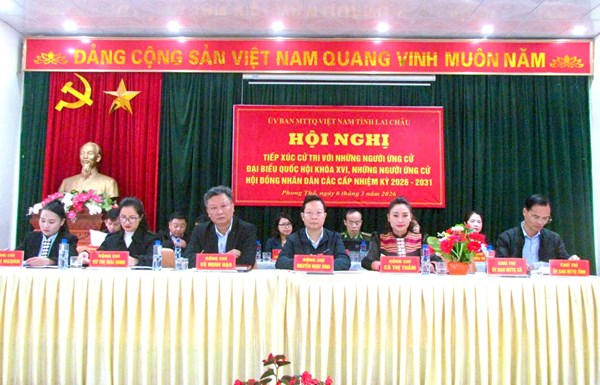 Lai Châu: Hội nghị Tiếp xúc cử tri vận động bầu cử giữa người ứng cử đại biểu Quốc hội khóa XVI và đại biểu HĐND các cấp tại xã Phong Thổ