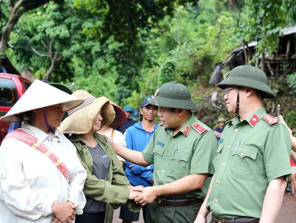 Nghệ An: Bảo đảm học sinh vùng lũ được đến trường đúng ngày khai giảng