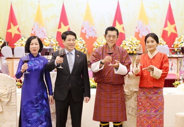 Chủ tịch nước Lương Cường chủ trì chiêu đãi cấp nhà nước Quốc vương Bhutan