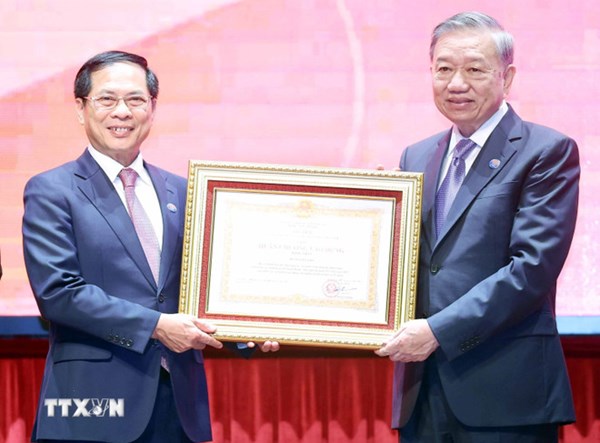 Tổng Bí thư Tô Lâm: Ngoại giao Việt Nam tiên phong kết nối hợp tác, không ngừng nâng cao vị thế đất nước