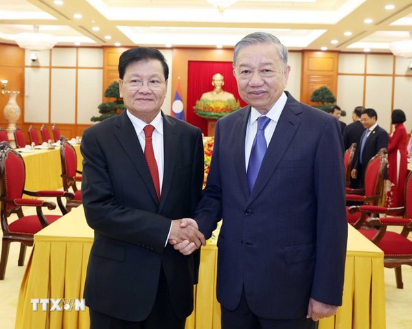 Tổng Bí thư: Vun đắp và phát triển quan hệ đặc biệt Việt-Lào ngày càng bền chặt