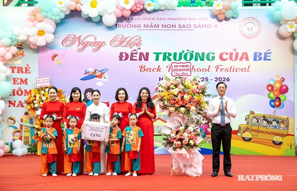 Hải Phòng: Phó Bí thư Thành ủy, Chủ tịch Ủy ban MTTQ Việt Nam thành phố dự Lễ khai giảng tại Trường Mầm non Sao Sáng 4