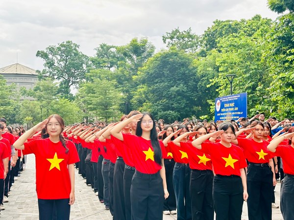 Tri ân và cống hiến qua Hành trình “Tôi yêu Tổ quốc tôi”