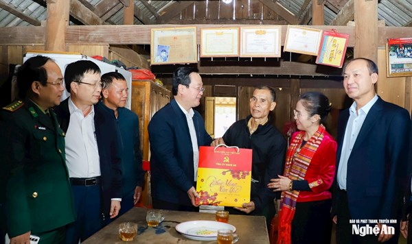 Nỗ lực chung tay vì người nghèo của hệ thống MTTQ ở Nghệ An