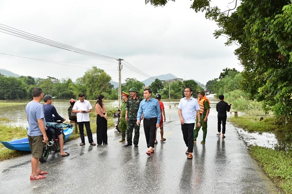 Tuyên Quang: Đồng chí Phó Bí thư Tỉnh ủy, Chủ tịch Ủy ban MTTQ tỉnh Ma Thế Hồng chủ trì làm việc về công tác hỗ trợ nhân dân bị ảnh hưởng lũ lụt