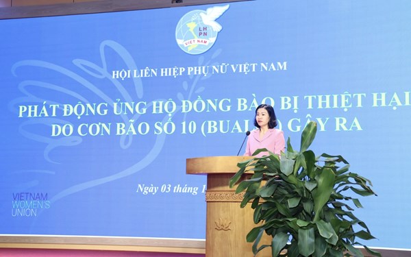 Trung ương Hội LHPN Việt Nam ủng hộ đồng bào bị thiệt hại do bão số 10 hơn 290 triệu đồng
