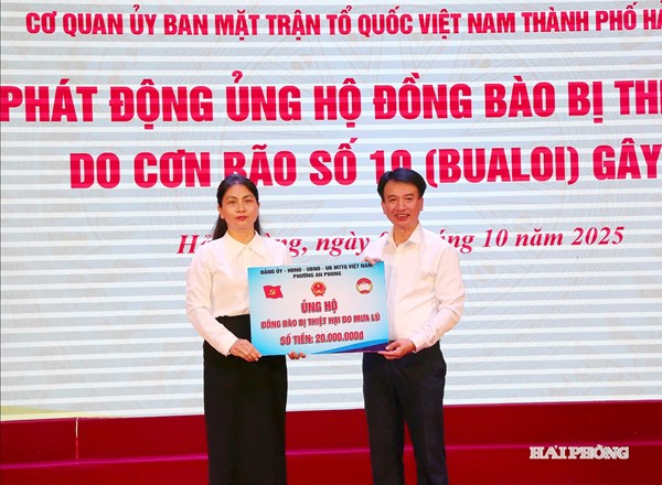 Hải Phòng: Ủy ban MTTQ Việt Nam thành phố ủng hộ đồng bào bị thiệt hại do bão số 10