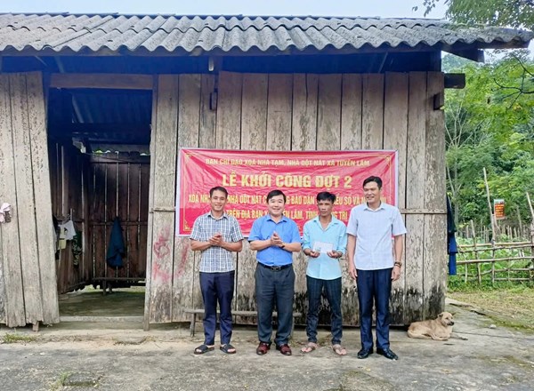 Quảng Trị: Xã Tuyên Lâm tiếp tục xây dựng, sửa chữa 63 ngôi nhà cho đồng bào dân tộc thiểu số, miền núi