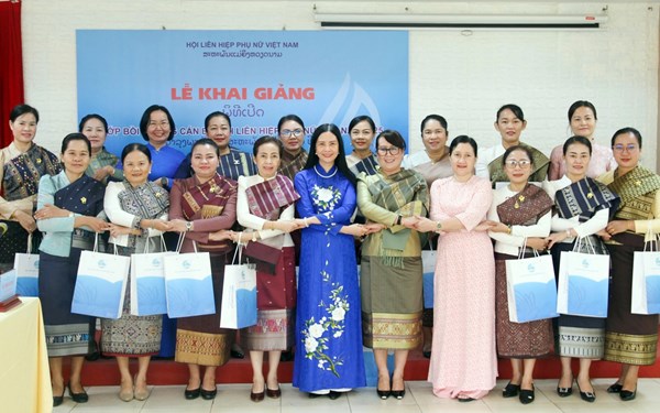 Khai giảng Lớp bồi dưỡng cán bộ Hội LHPN Lào năm 2025