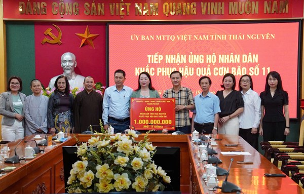 Thành phố Huế hỗ trợ 4 tỷ đồng giúp đồng bào các tỉnh phía Bắc khắc phục hậu quả bão lũ