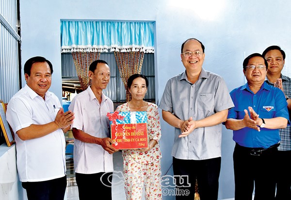 Cà Mau: Không để ai bị bỏ lại phía sau trong phong trào xoá nhà tạm, nhà dột nát 