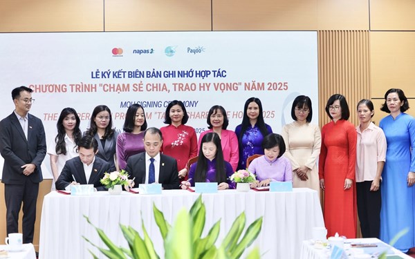 “Chạm sẻ chia, Trao hy vọng 2025” hỗ trợ tầm soát ung thư miễn phí cho phụ nữ