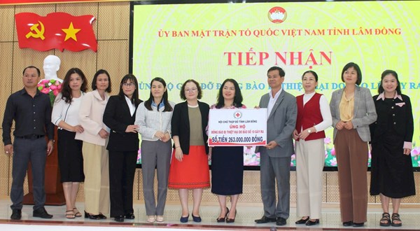 Lâm Đồng: Ủy ban MTTQ Việt Nam tỉnh tiếp nhận hơn 260 triệu đồng hỗ trợ đồng bào vùng bão lũ từ Hội Chữ thập đỏ tỉnh