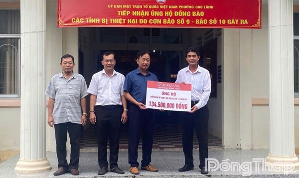 Đồng Tháp: Ủy ban MTTQ Việt Nam phường Cao Lãnh tiếp nhận ủng hộ 134,5 triệu đồng hỗ trợ đồng bào bị ảnh hưởng bão số 10