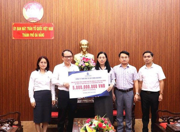 Đà Nẵng: Ủy ban MTTQ Việt Nam thành phố tiếp nhận 5 tỷ đồng ủng hộ người dân Đà Nẵng bị thiệt hại do mưa lũ