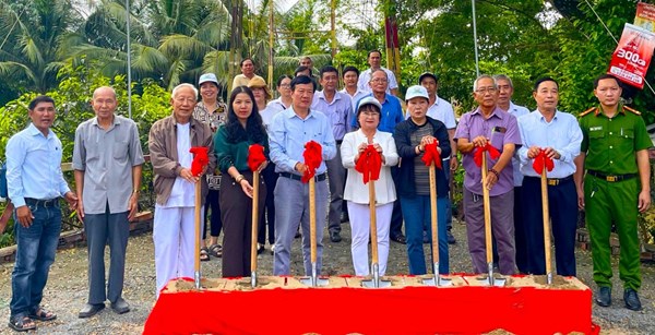 An Giang: Ủy ban MTTQ Việt Nam xã Nhơn Mỹ khởi công xây dựng hai cầu giao thông nông thôn