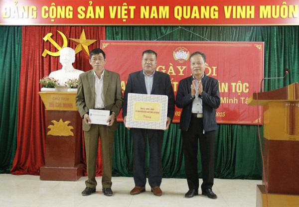 Cao Bằng: Ngày hội Đại đoàn kết toàn dân tộc tại xóm Bình Minh, xã Minh Tâm
