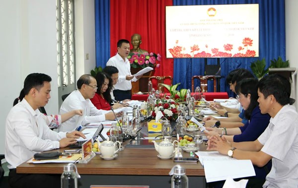 Phó Chủ tịch Hoàng Công Thuỷ cho ý kiến về đại hội Mặt trận tỉnh Khánh Hoà và Gia Lai