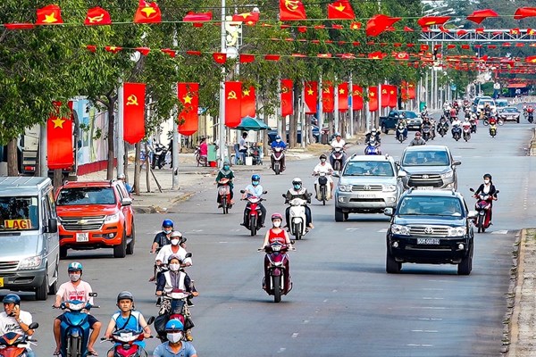 Cán bộ, đảng viên Lâm Đồng góp ý tâm huyết dự thảo văn kiện Đại hội XIV của Đảng