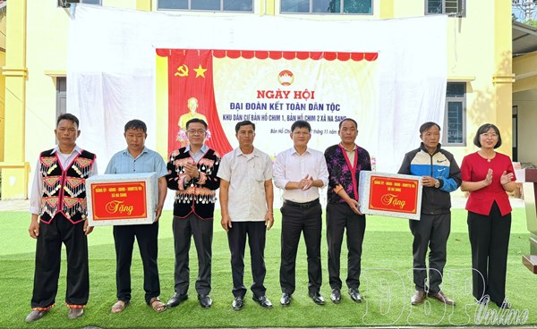 Điện Biên: Na Sang tổ chức điểm Ngày hội Đại đoàn kết toàn dân tộc