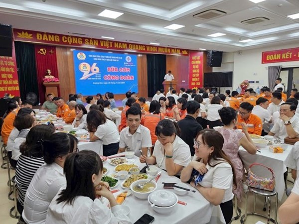 Hơn 148,714 tỉ đồng được sử dụng để tổ chức Bữa cơm Công đoàn năm 2025