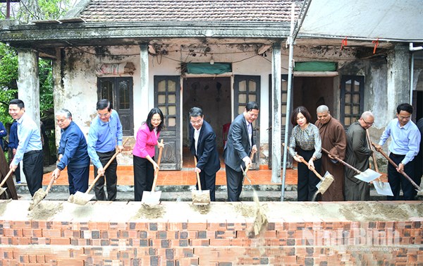 Ninh Bình: Khởi công xây dựng Nhà Đại đoàn kết cho hộ gia đình có hoàn cảnh đặc biệt khó khăn