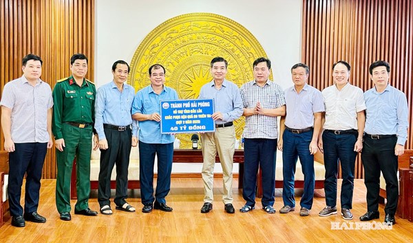 Hải Phòng trao tiền mặt, nhu yếu phẩm, thuốc men hỗ trợ người dân tỉnh Đắk Lắk