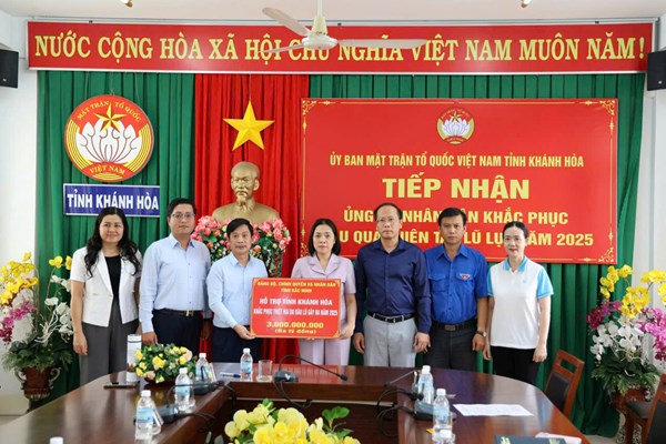 Tỉnh Bắc Ninh trao hỗ trợ tỉnh Khánh Hòa 3 tỷ đồng khắc phục thiệt hại do mưa lũ gây ra