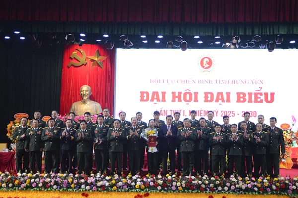 Phó Chủ tịch Ủy ban Trung ương MTTQ Việt Nam, Chủ tịch Hội CCB Việt Nam Bế Xuân Trường dự Đại hội đại biểu Hội CCB tỉnh Hưng Yên lần thứ I