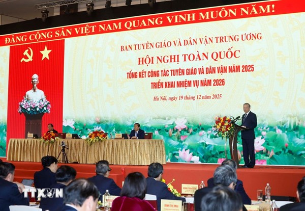Tổng Bí thư: Xây dựng đội ngũ cán bộ tuyên giáo, dân vận chuyên tâm, thạo việc