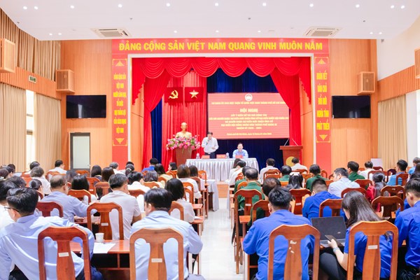 TP Hồ Chí Minh: Ủy ban MTTQ Việt Nam thành phố lấy ý kiến cử tri nơi công tác người được giới thiệu ứng cử ĐBQH khóa XVI và HĐND khóa XI