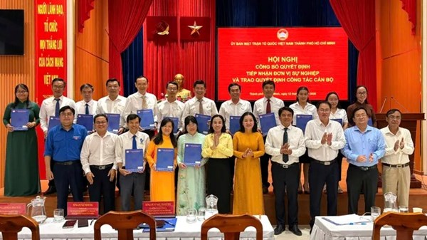 Ủy ban MTTQ Việt Nam thành phố Hồ Chí Minh tiếp nhận đơn vị sự nghiệp trực thuộc