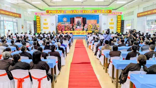 An Giang: Kỷ niệm 106 năm Ngày Đản sinh Đức Huỳnh Giáo chủ Phật giáo Hòa Hảo