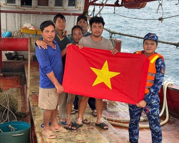 Đại hội XIV của Đảng: Chiến sĩ tàu tuần tra trên biển gửi trọn niềm tin về sự kiện trọng đại của đất nước