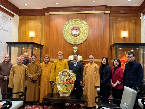 Đại diện các tổ chức tôn giáo chào thăm, chúc mừng năm mới Ủy ban Trung ương MTTQ Việt Nam