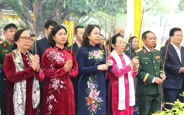 Khai mạc Lễ hội Đền Hai Bà Trưng xuân Bính Ngọ 2026