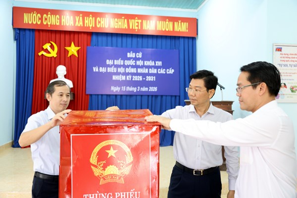 Tây Ninh: Thường trực Tỉnh ủy kiểm tra công tác chuẩn bị bầu cử tại đơn vị bầu cử số 3 