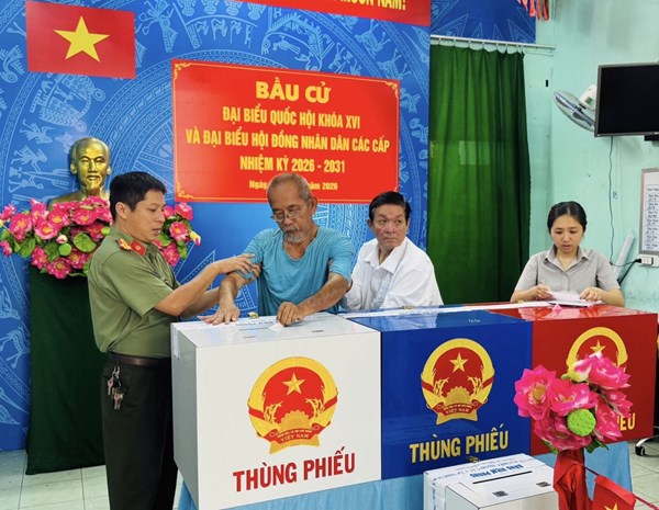 Tỷ lệ cử tri thành phố Hồ Chí Minh đi bầu cử đạt gần 97%