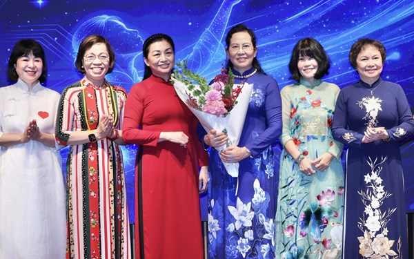 Hội nghị Tổng kết hoạt động của Mạng lưới Lãnh đạo nữ và Ủy viên BCH Trung ương Hội LHPN Việt Nam không chuyên trách