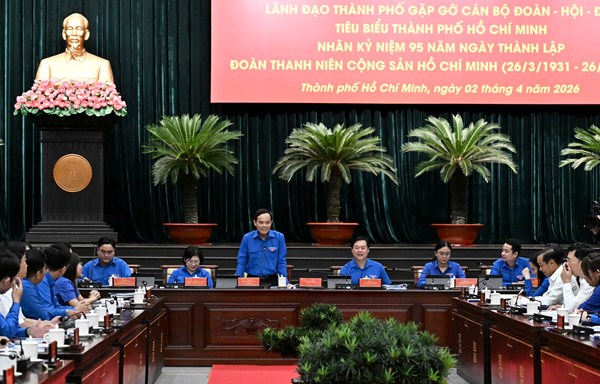 Thành phố Hồ Chí Minh: Ban Thường vụ Thành ủy gặp gỡ cán bộ Đoàn tiêu biểu