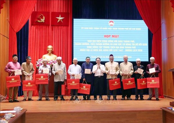 Thành phố Hồ Chí Minh: Chúc mừng Ban Đại diện Cộng đồng Hồi giáo Thành phố nhân Đại lễ Raya Idil Adha