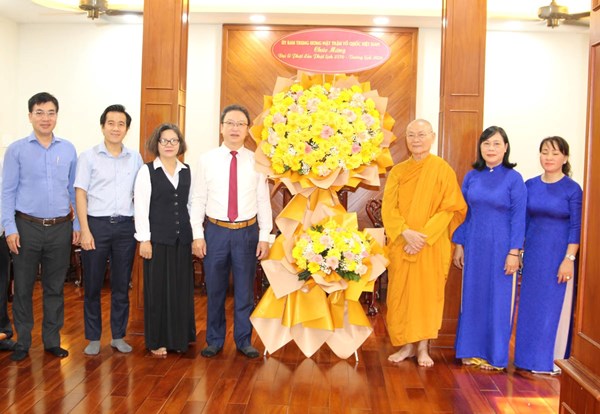 Ủy ban Trung ương MTTQ Việt Nam tới thăm, chúc mừng Trung ương Giáo hội Phật giáo Việt Nam