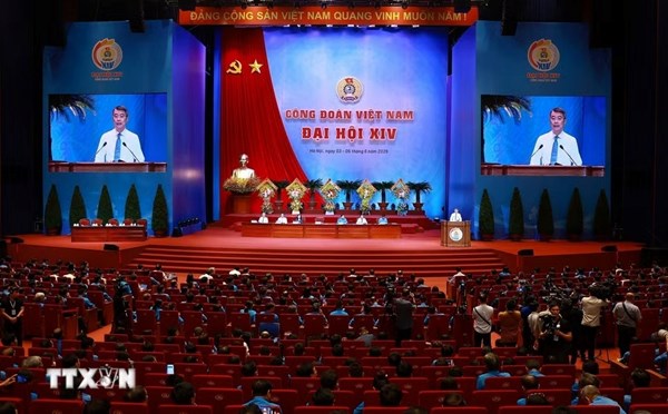 Thủ tướng: Đưa năng suất lao động trở thành động lực quan trọng của tăng trưởng bền vững
