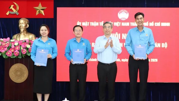 Thành phố Hồ Chí Minh: Ủy ban MTTQ Việt Nam thành phố tổ chức hội nghị công bố quyết định về công tác cán bộ