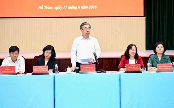 Thành phố Hồ Chí Minh: Chủ tịch Ủy ban MTTQ Việt Nam thành phố làm việc với Đảng ủy các phường, xã