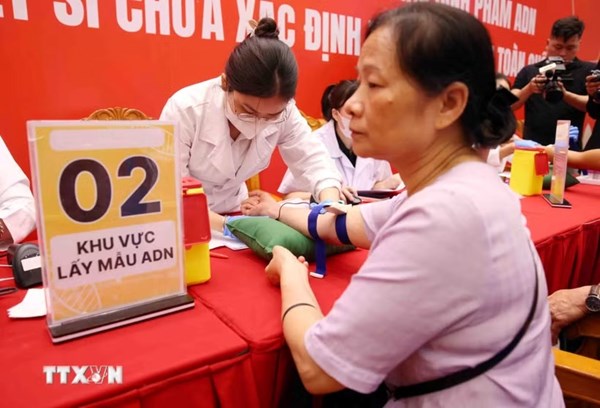 Nghệ An hỗ trợ đưa, đón thân nhân liệt sỹ đến điểm thu nhận mẫu ADN