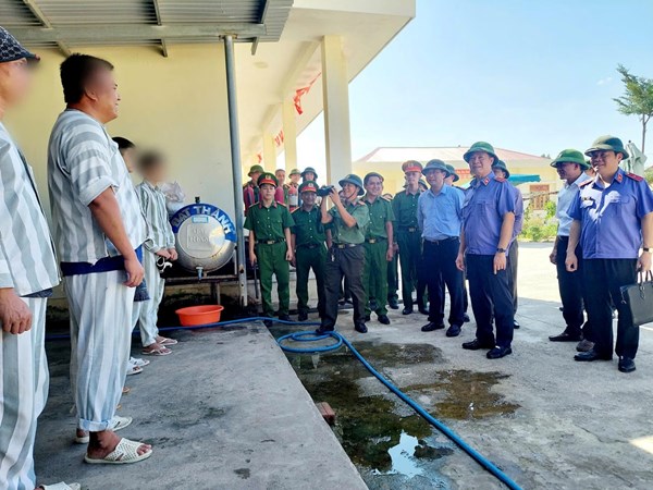 Phó Chủ tịch Cao Xuân Thạo kiểm tra công tác tạm giữ, tạm giam và thi hành án hình sự tại Gia Lai